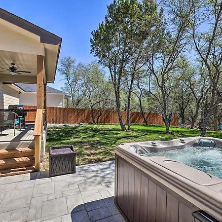 Convenient Cute Cottage Hot Tub Fire Pit Sleeps 6 Кениън Лейк Екстериор снимка